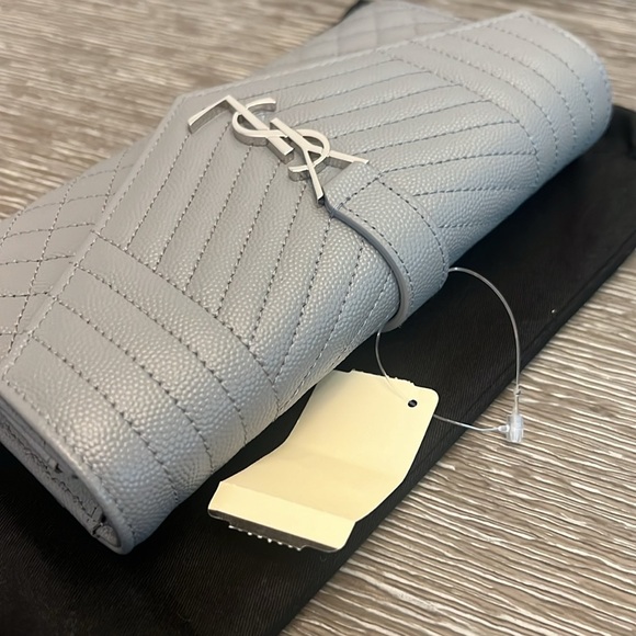 Saint Laurent YSL Triquilt Envelope Flap Leather Wallet - Picture 10 of 11